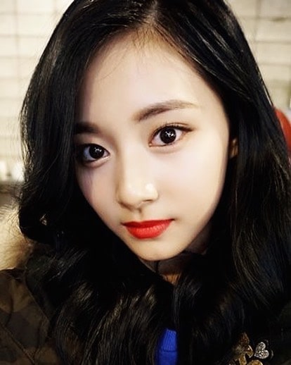 Picture of Chou Tzu-yu (Tzuyu)