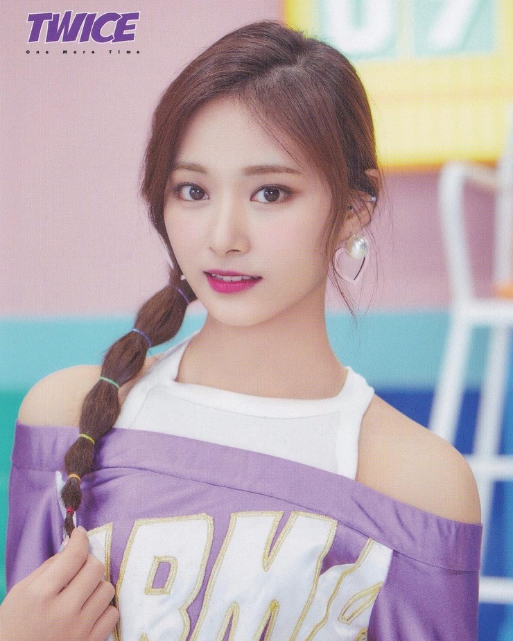 Chou Tzu-yu (Tzuyu)