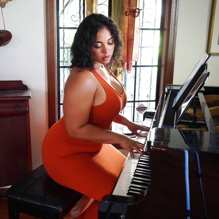 Tabria Majors