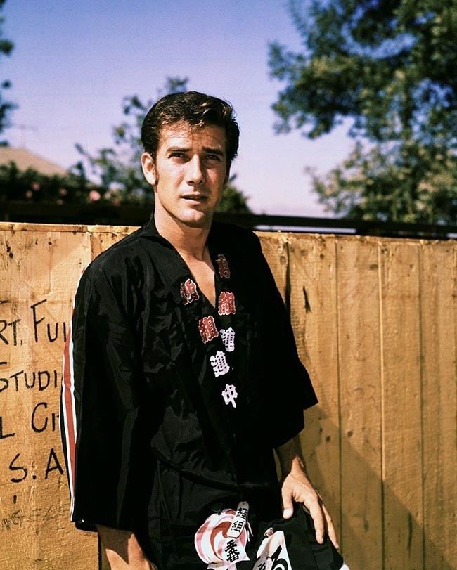 Robert Fuller