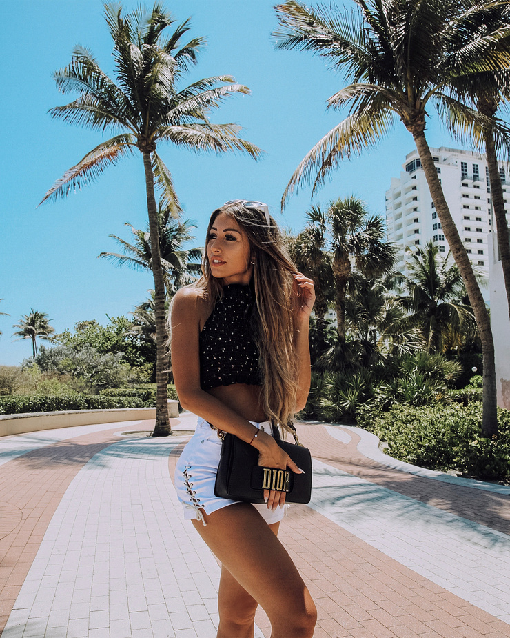 Caroline Einhoff Caroline Einhoff
