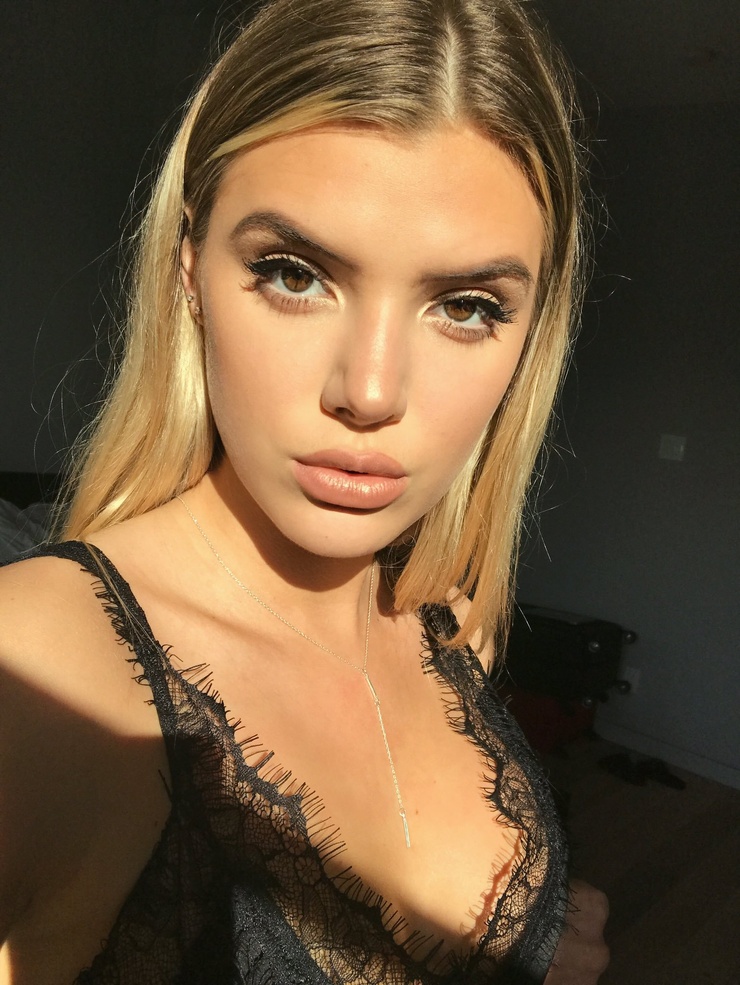 Alissa Violet