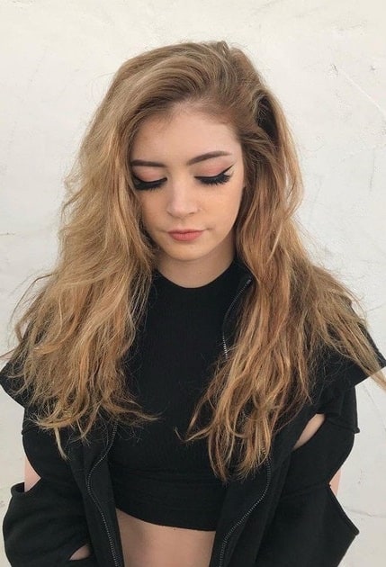 Chrissy Costanza