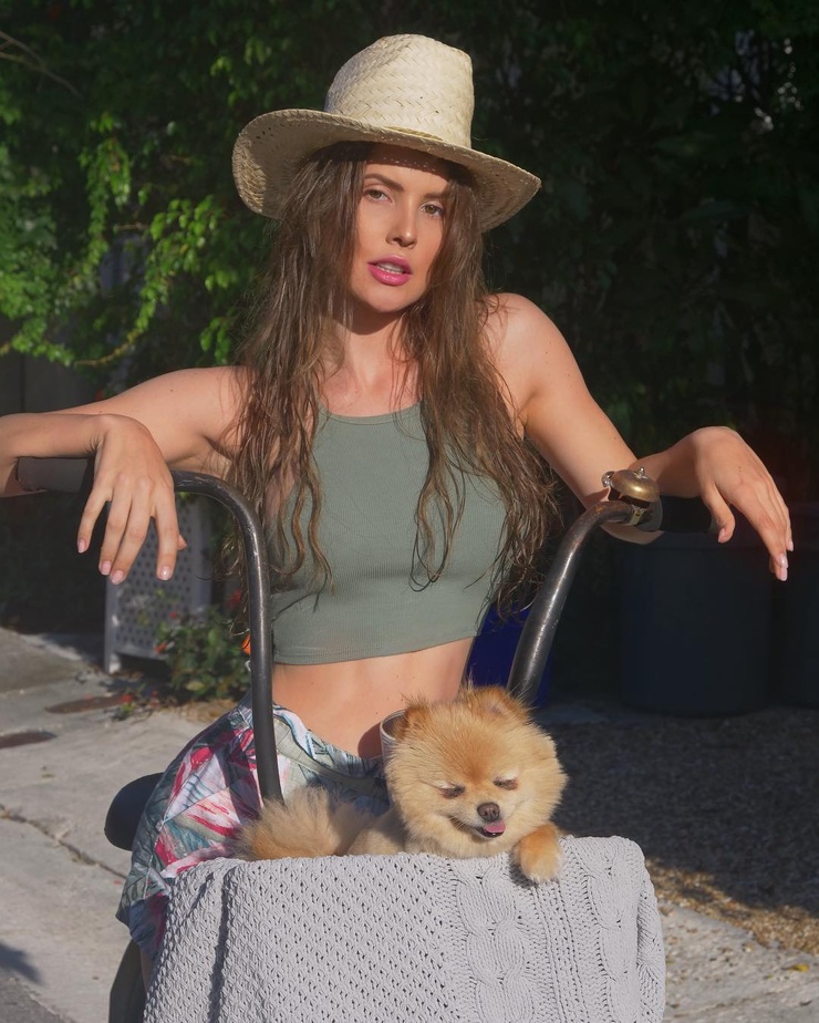 Amanda Cerny
