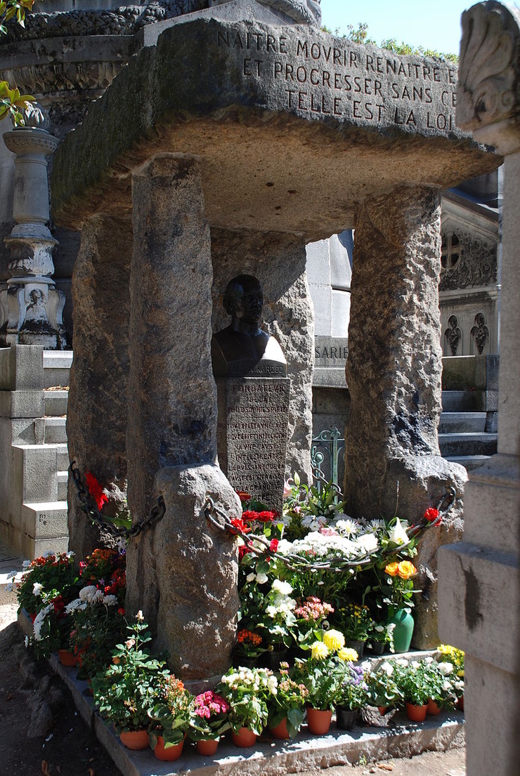 Père Lachaise Cemetery