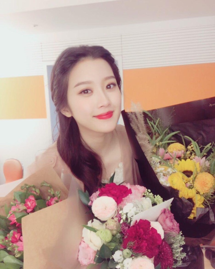 Ga-young Moon Ga-young Moon