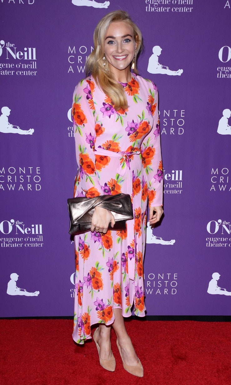 Betsy Wolfe