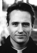 Linus Roache