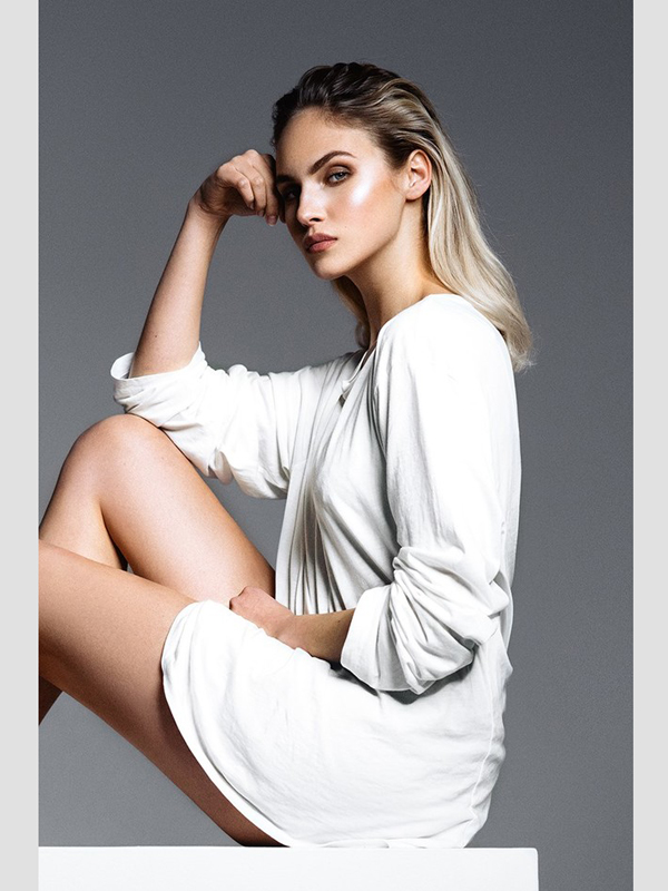 Elena Carriere Elena Carriere