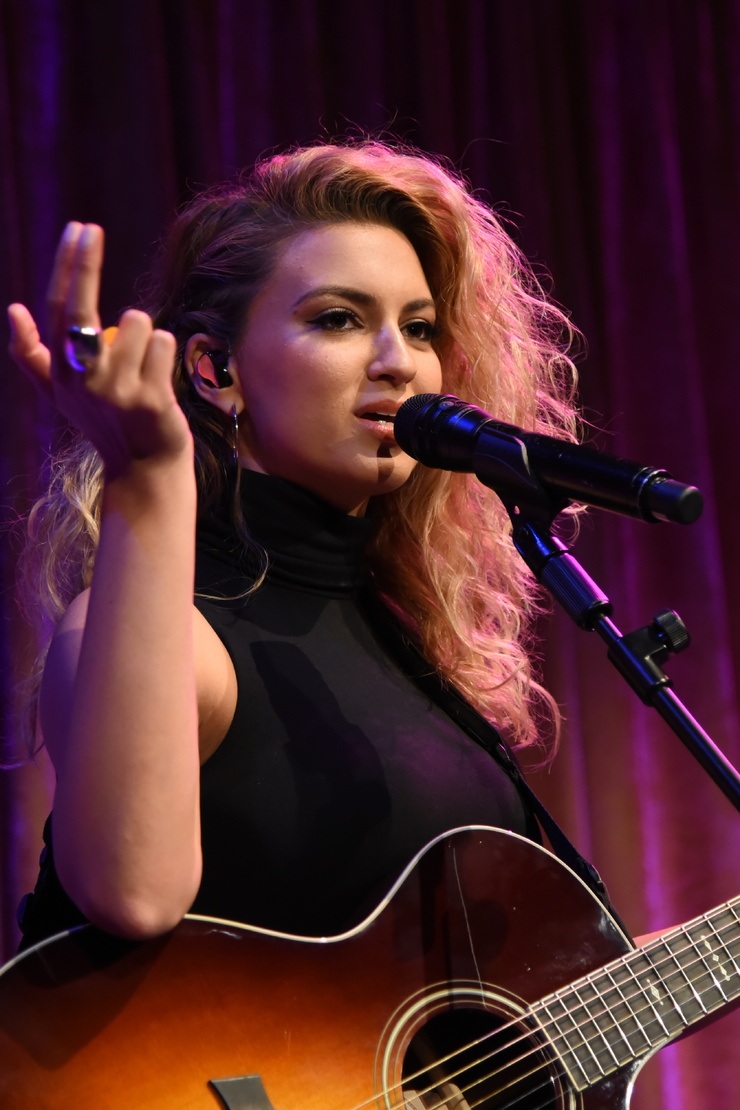 Tori Kelly