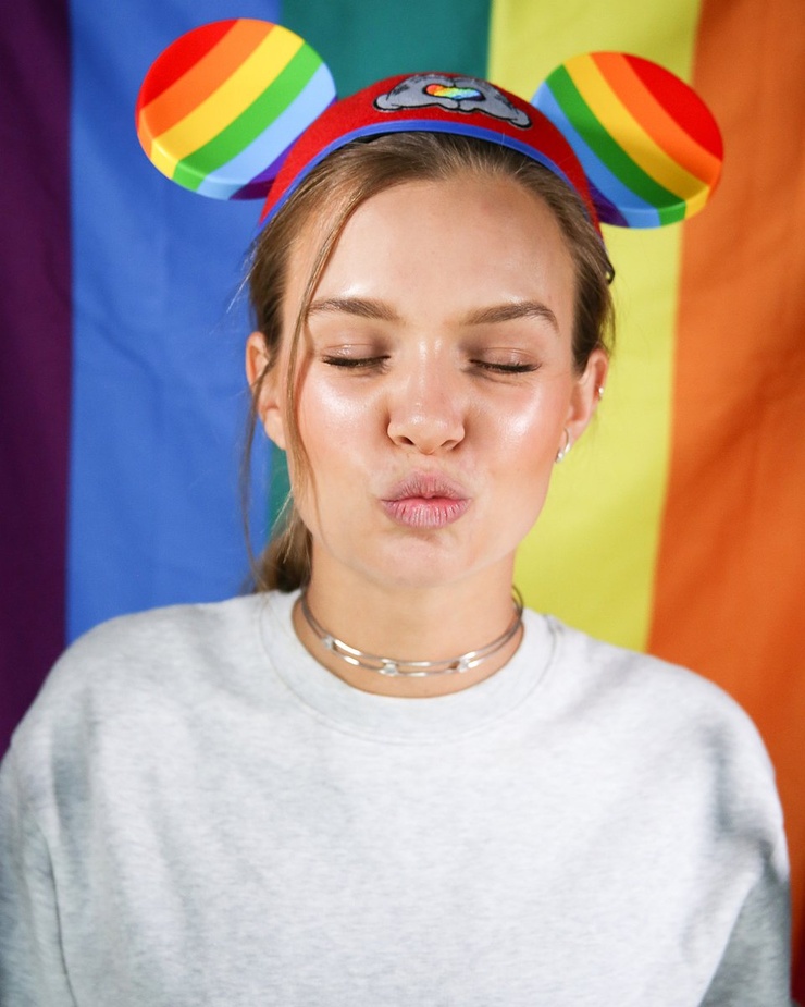 Josephine Skriver Josephine Skriver