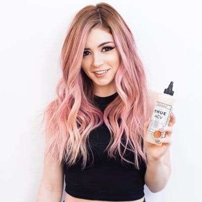 Chrissy Costanza