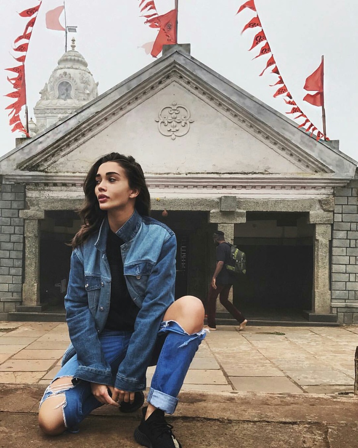 Amy Jackson