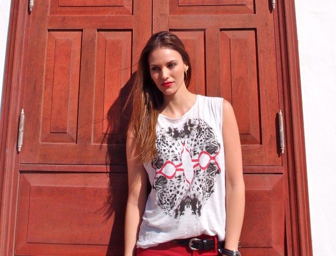 Helen Lindes Helen Lindes