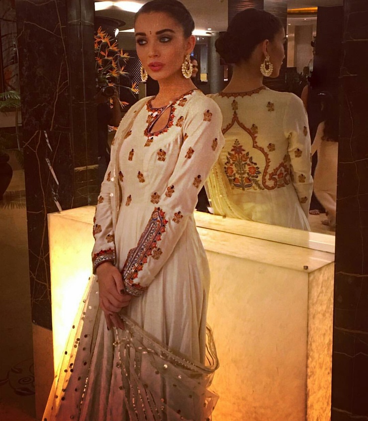 Amy Jackson