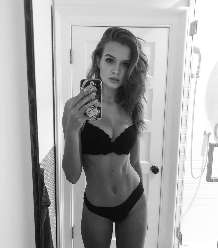 Josephine Skriver Josephine Skriver