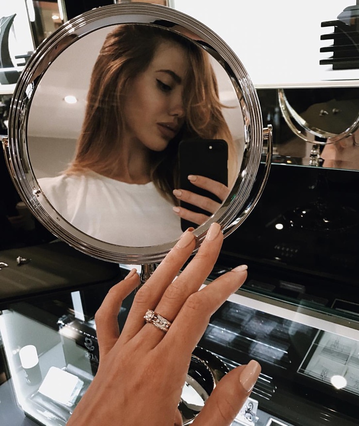 Alena Esipova