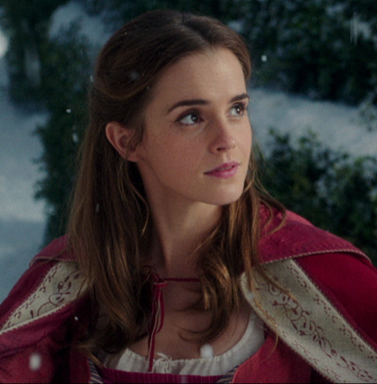 Belle (Emma Watson)