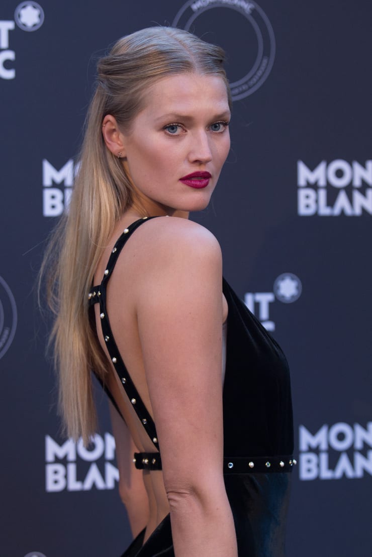 Toni Garrn