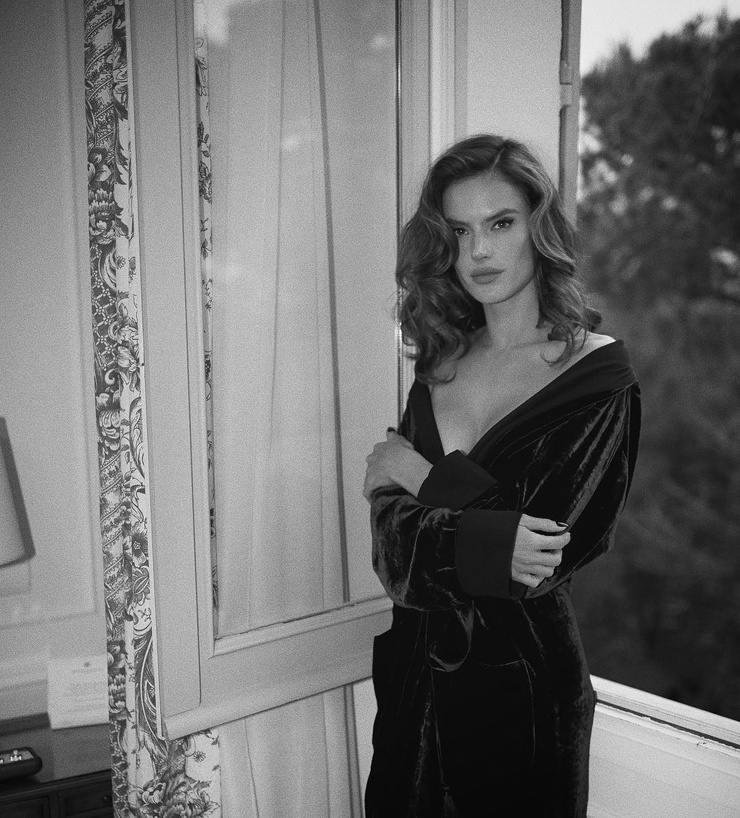 Alessandra Ambrosio Alessandra Ambrosio