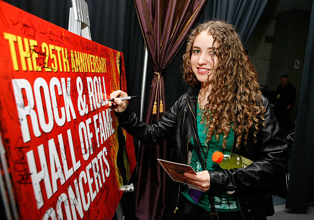 Tal Wilkenfeld