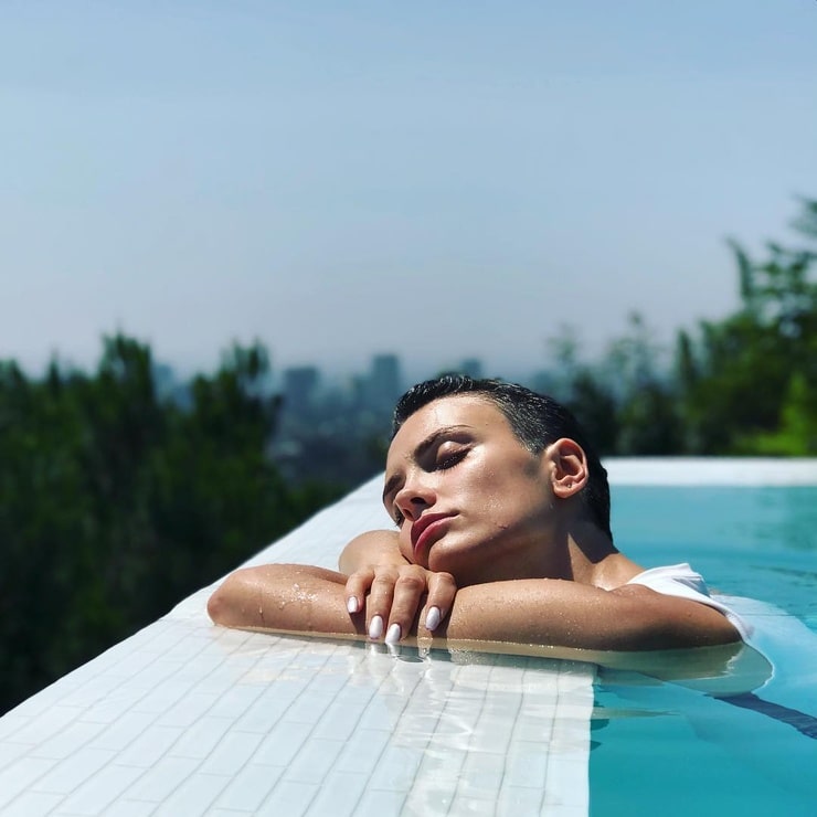 Wallis Day Wallis Day