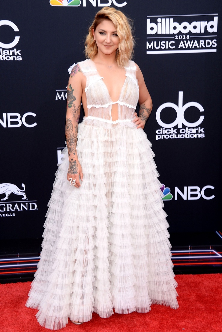Julia Michaels Julia Michaels