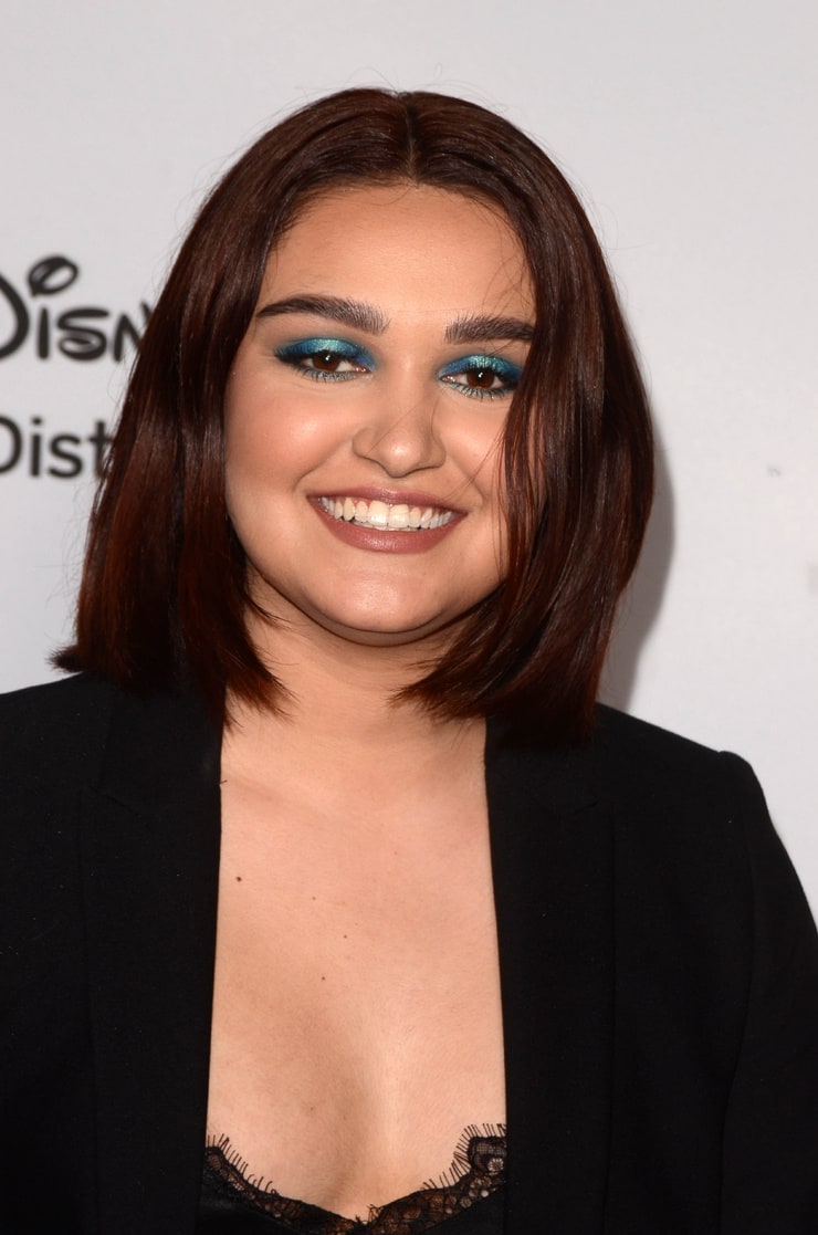 Ariela Barer