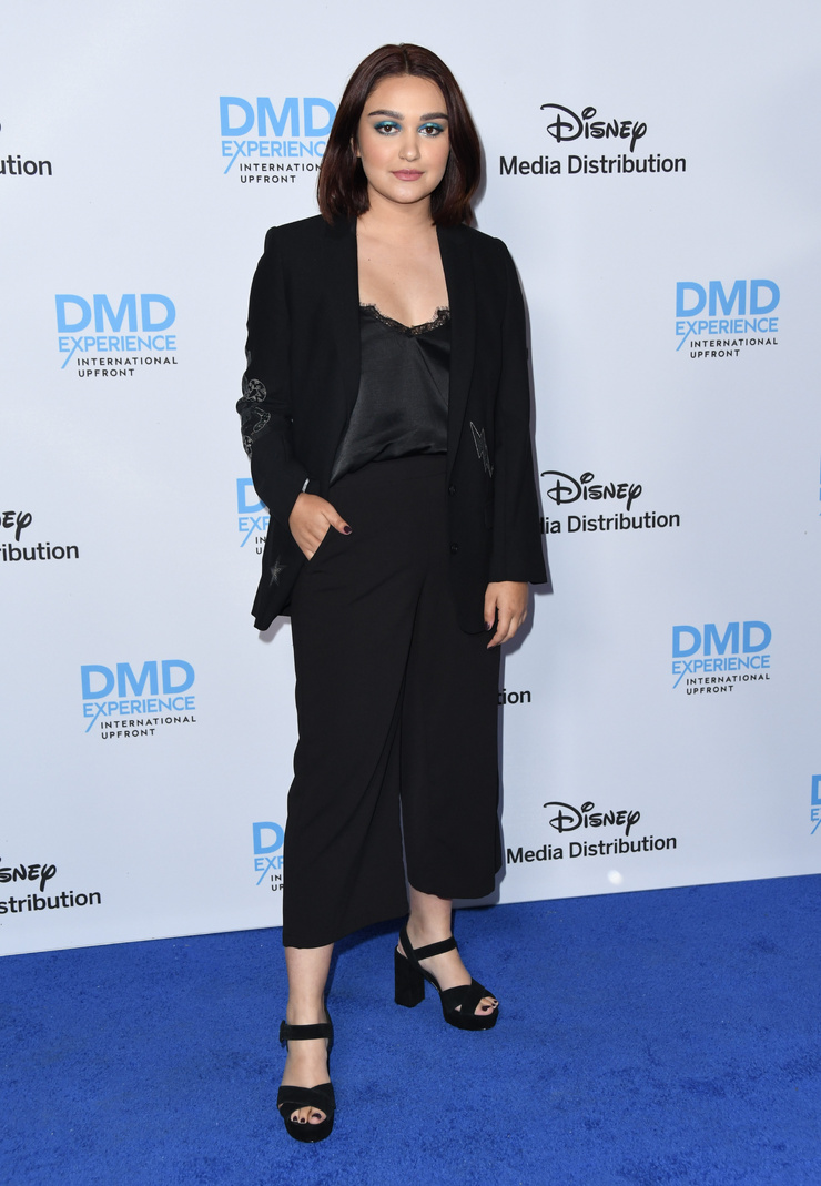 Ariela Barer Ariela Barer