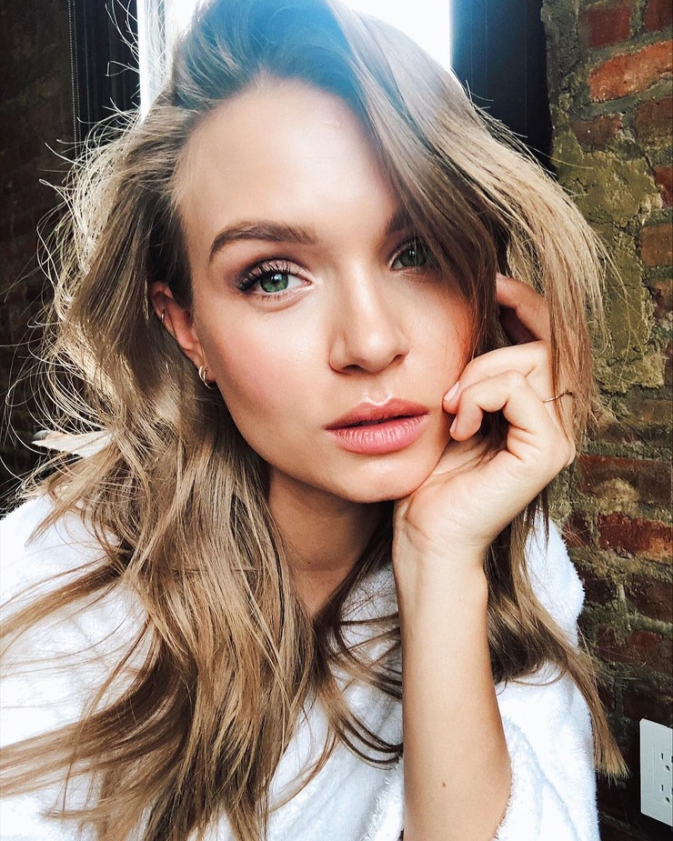 Josephine Skriver Josephine Skriver