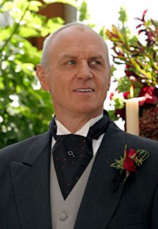 Alan Dale