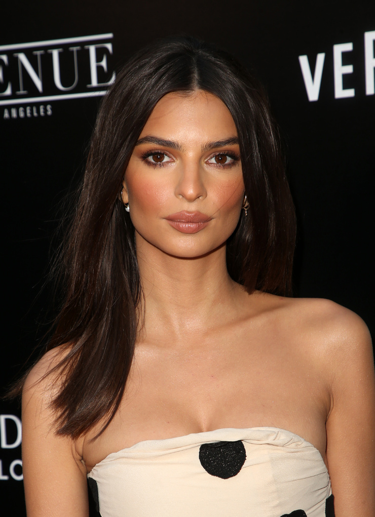 Emily Ratajkowski