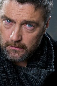 Vincent Regan