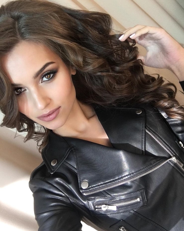 Ksenia Alexandrova Ksenia Alexandrova