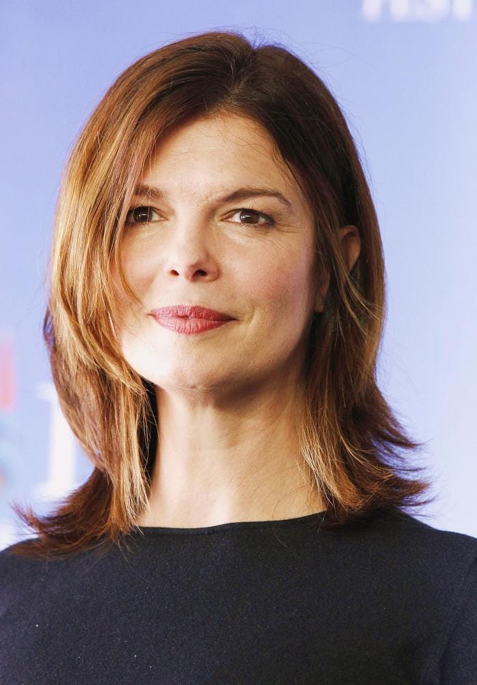 Jeanne Tripplehorn.