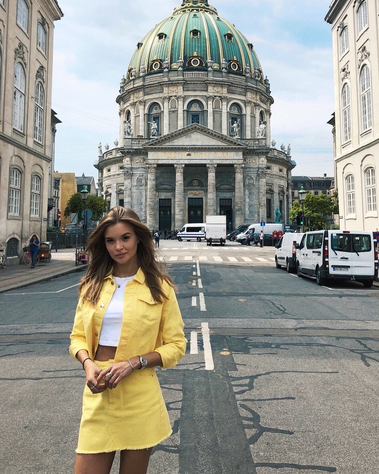 Josephine Skriver Josephine Skriver