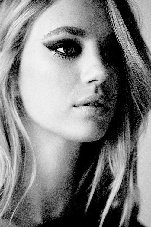 Yael Grobglas Yael Grobglas
