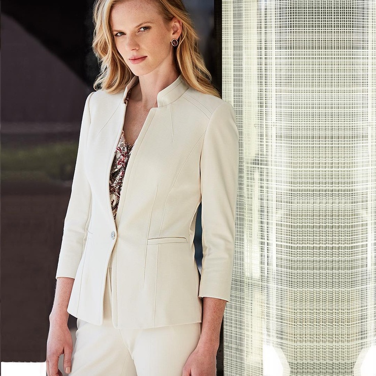 Anne Vyalitsyna Anne Vyalitsyna