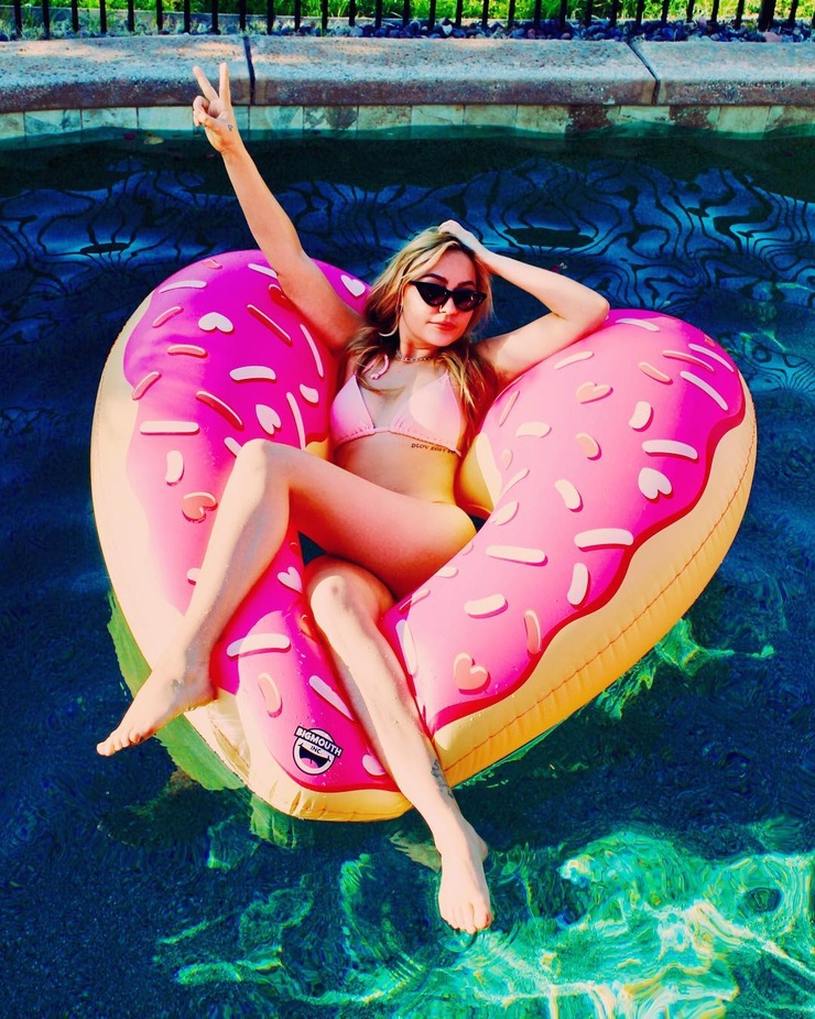 Brandi Cyrus Brandi Cyrus