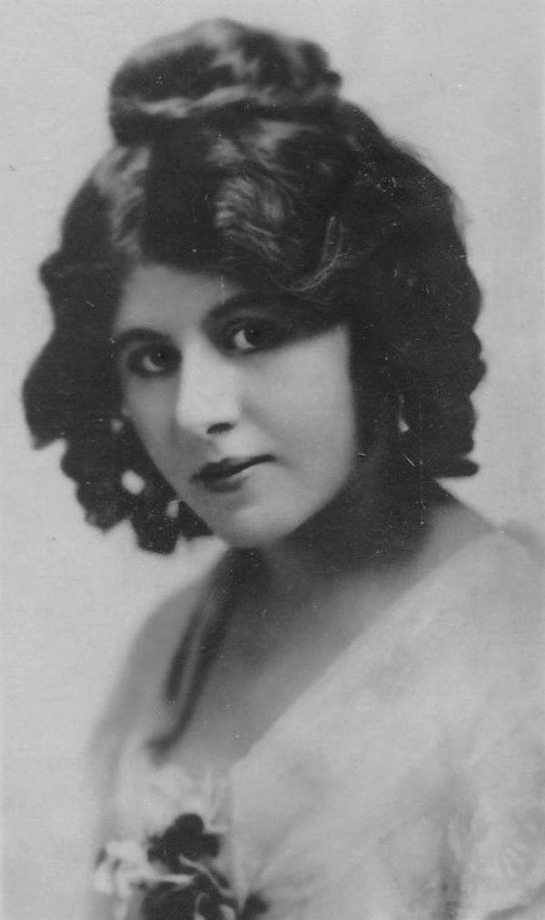 Winifred Kingston Winifred Kingston