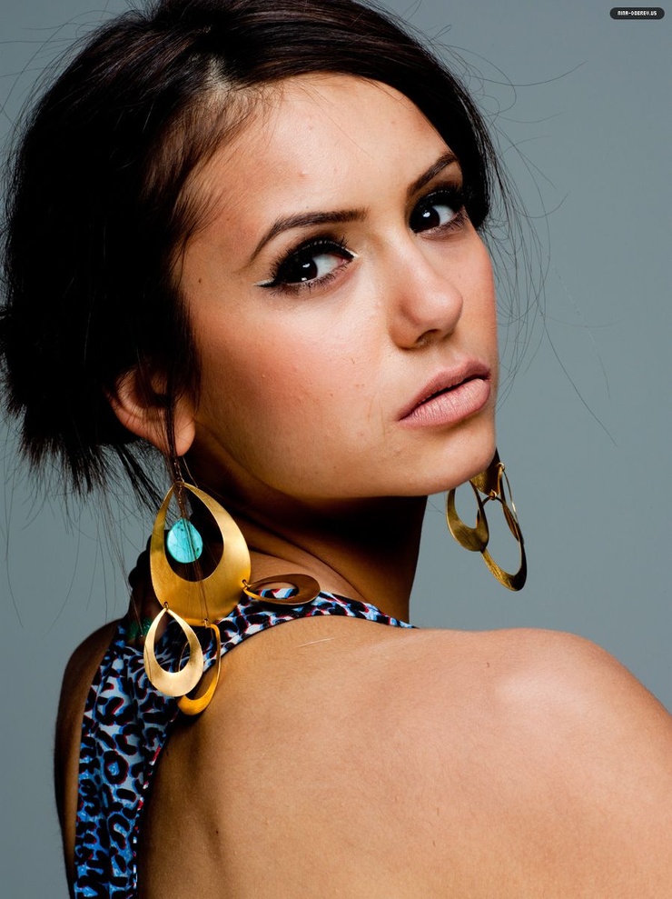 Nina Dobrev