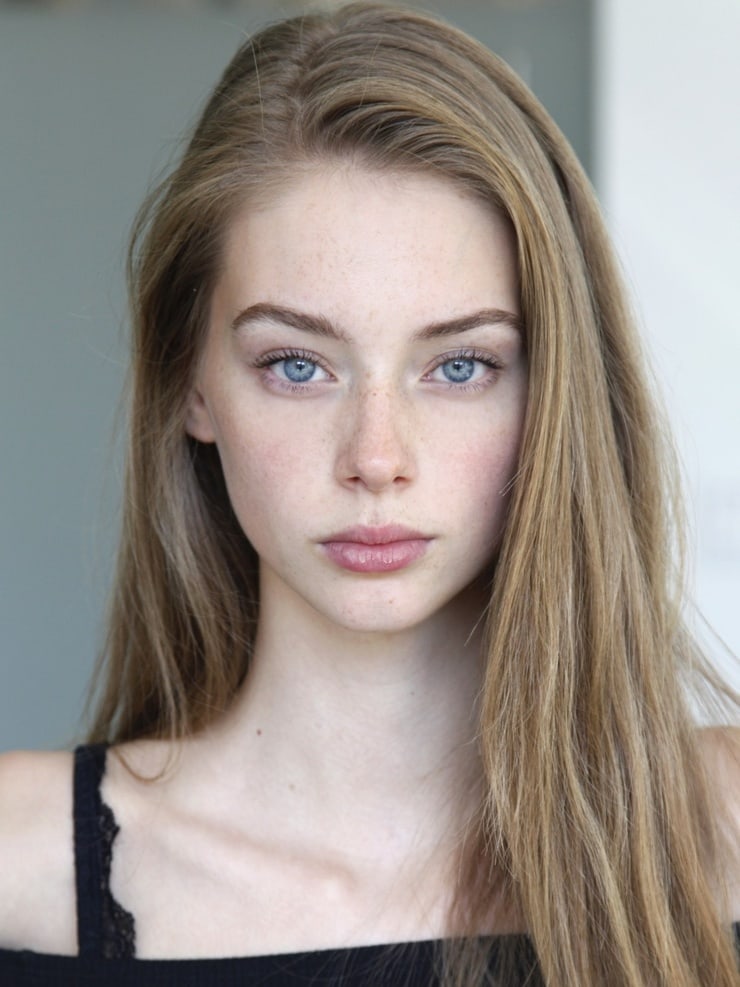 Lauren de Graaf Lauren de Graaf