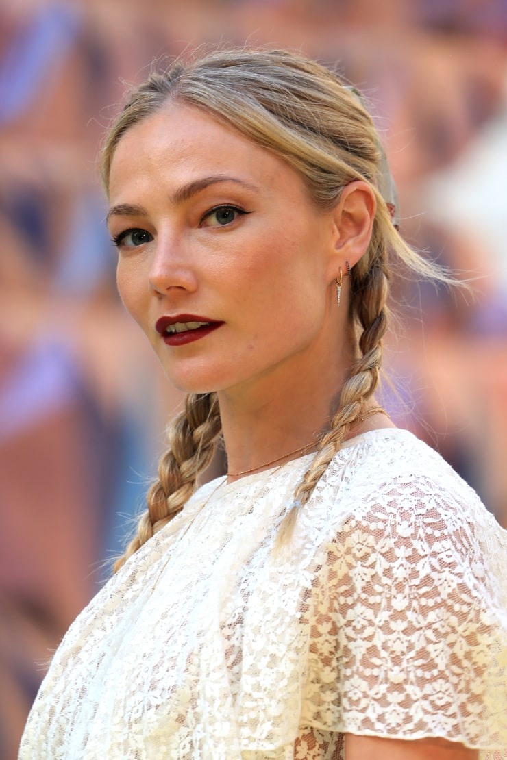 Picture Of Clara Paget