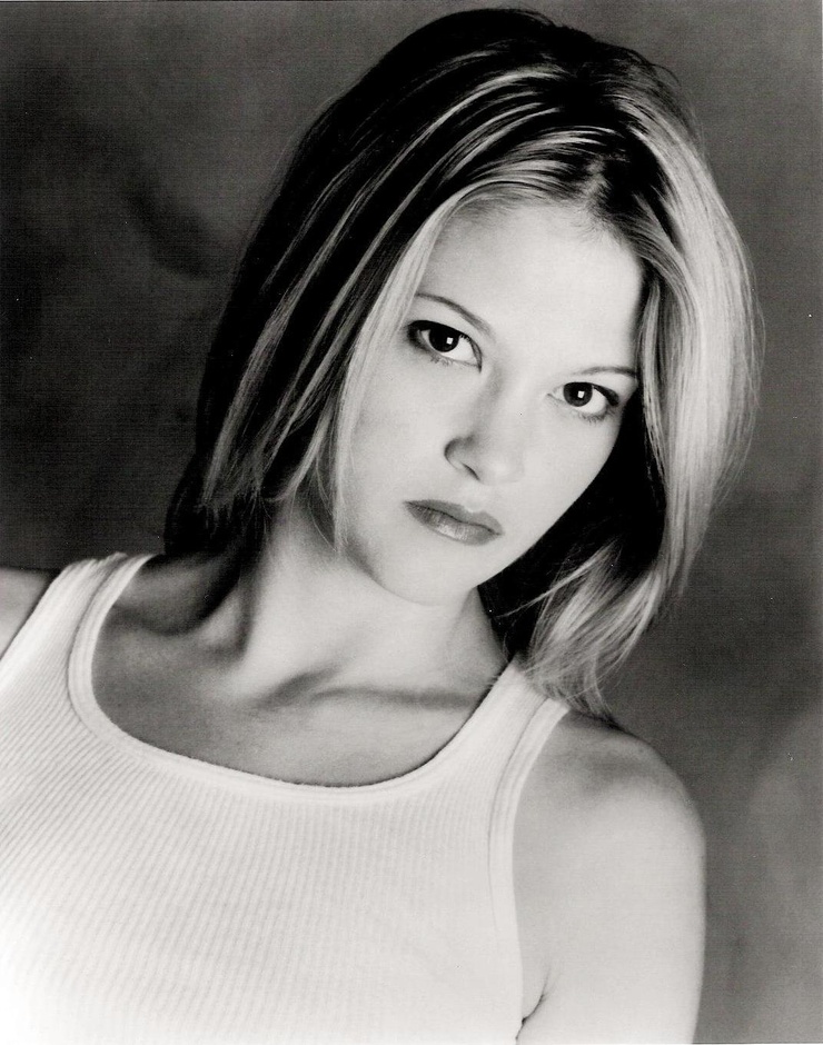 Nicki Aycox Nicki Aycox