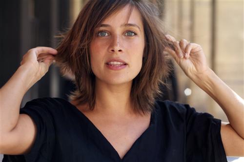 Julie De Bona