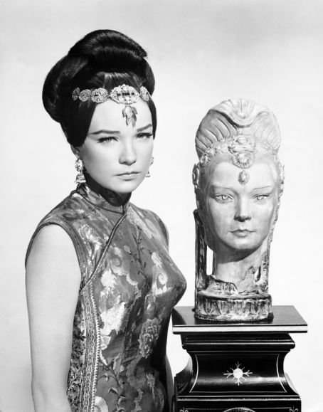Shirley MacLaine
