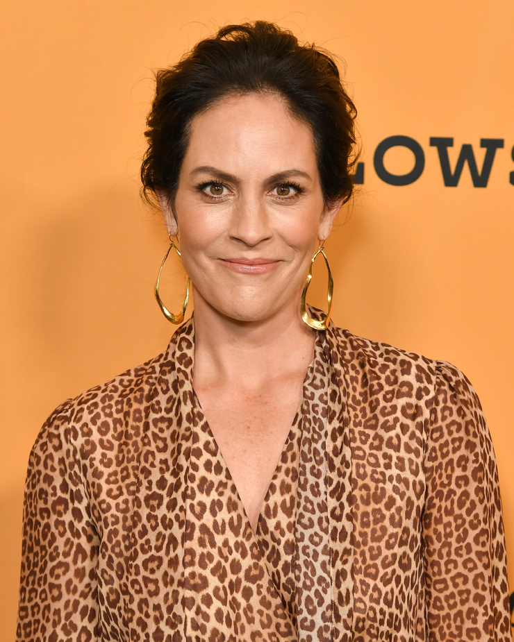 Annabeth Gish