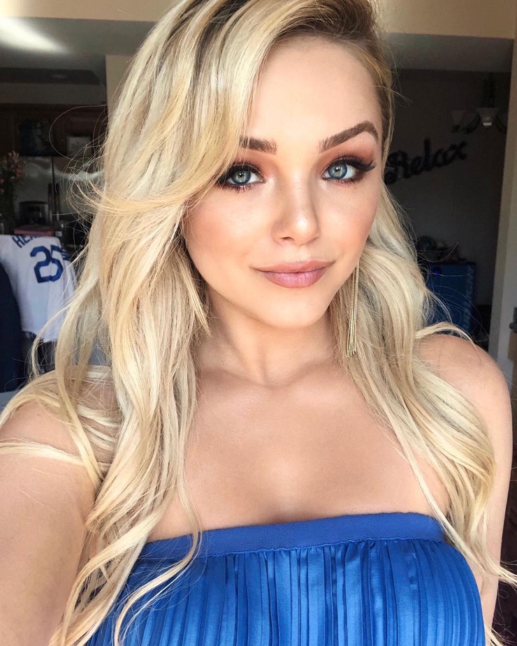 Oana Gregory Oana Gregory