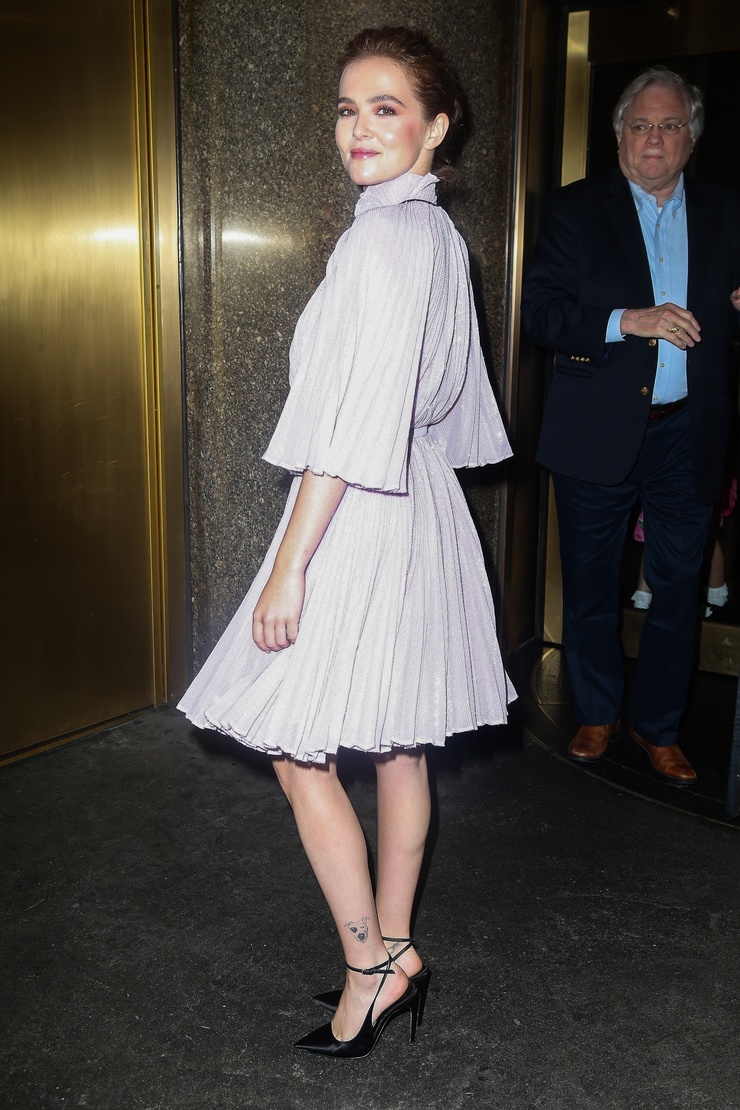 Zoey Deutch