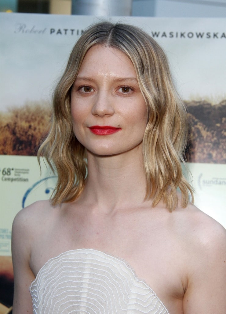 Mia Wasikowska